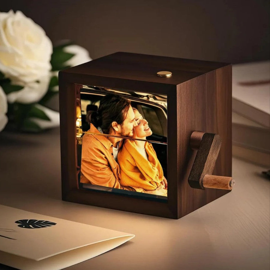 LumiReel™ Photo Flipbox